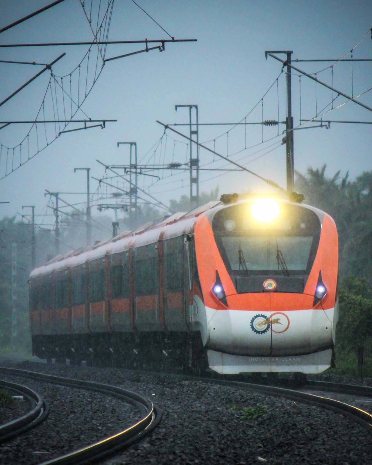 Indian Railways train photograph 21 by Ramnath Bhat