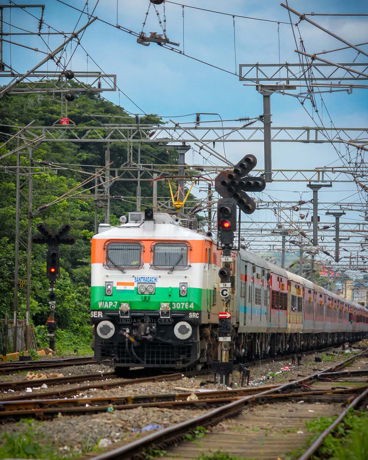 Indian Railways train photograph 4 by Ramnath Bhat