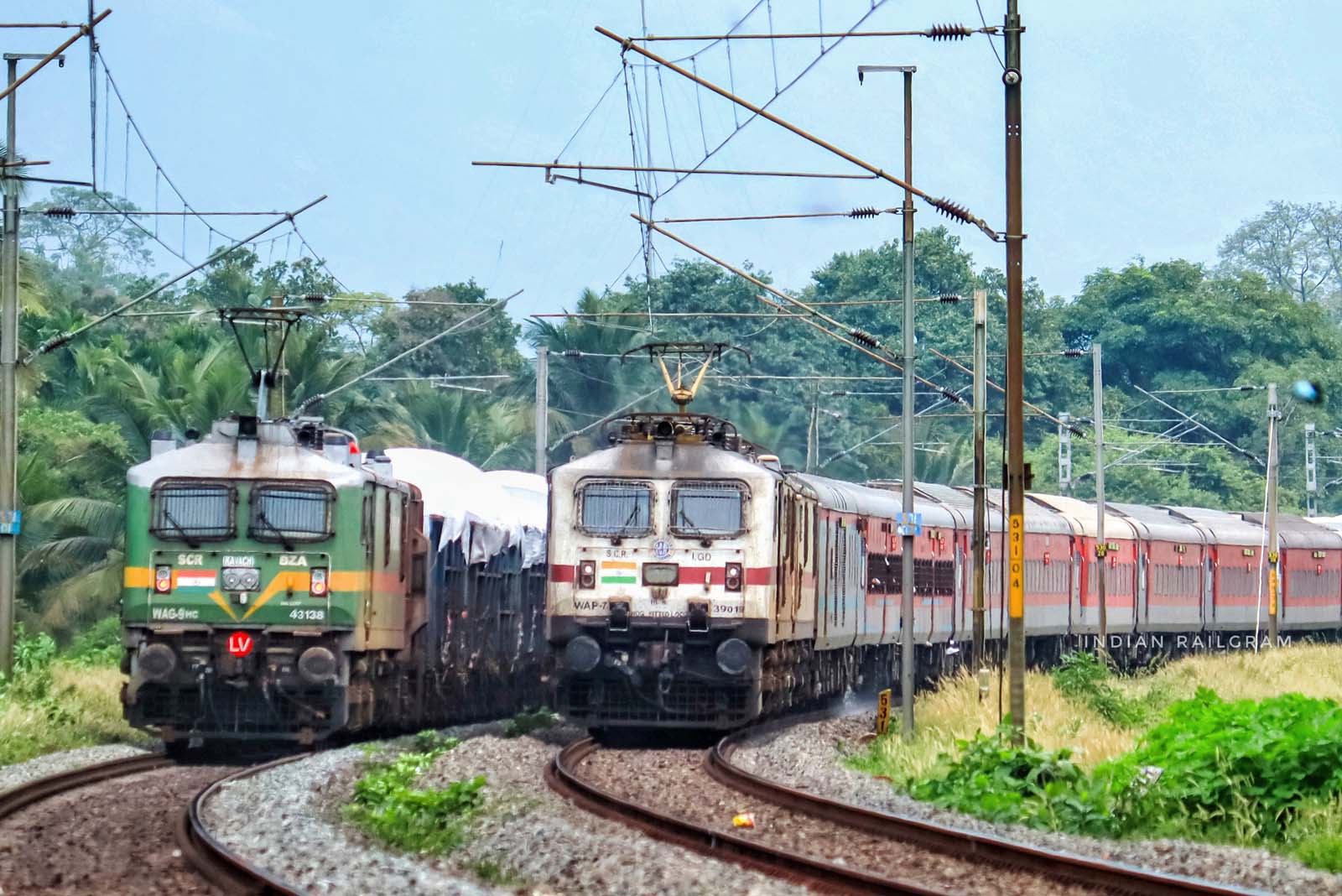 Indian Railways train photograph 14 by Ramnath Bhat